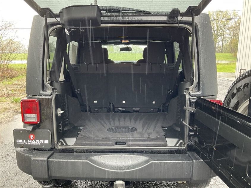 2018 JEEP WRANGLER JK UNLIMITED SPORT S 1C4BJWDG1JL858657