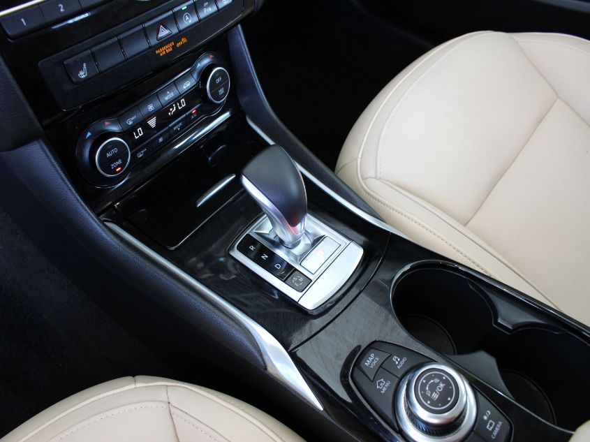 2018 INFINITI QX30 PURE/ESSENTIAL/LUXE/SPORT SJKCH5CP1JA003140