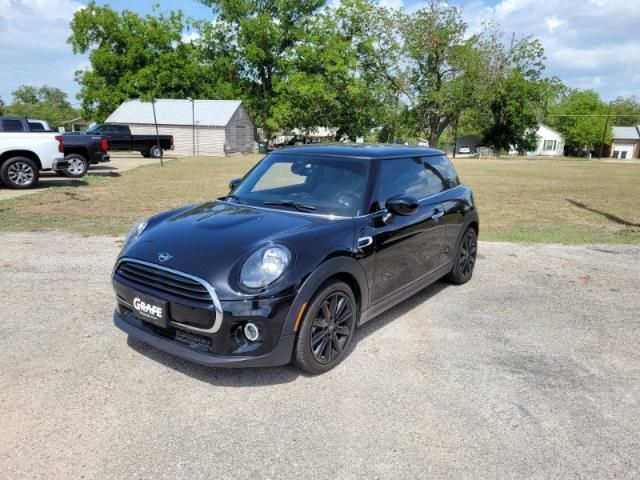 2021 MINI COOPER WMWXR3C04M2N83228