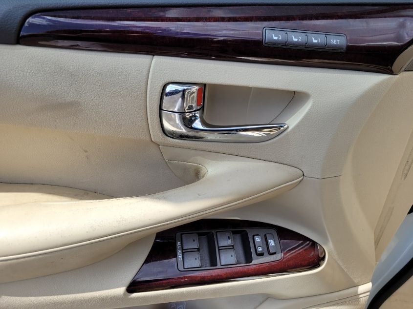 2014 LEXUS LX 570 JTJHY7AX8E4161595
