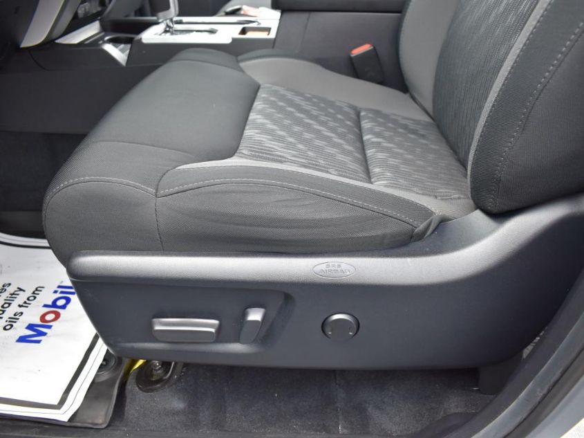 2020 TOYOTA TUNDRA DOUBLE CAB SR/SR5/DOUBLE 5TFUY5F13LX871381