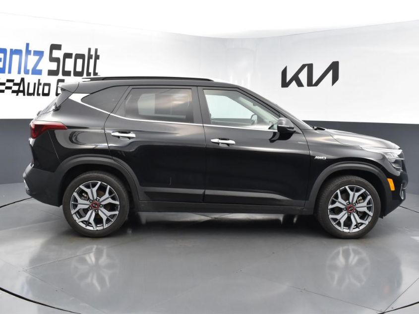 2021 KIA SELTOS SX KNDETCA26M7166583