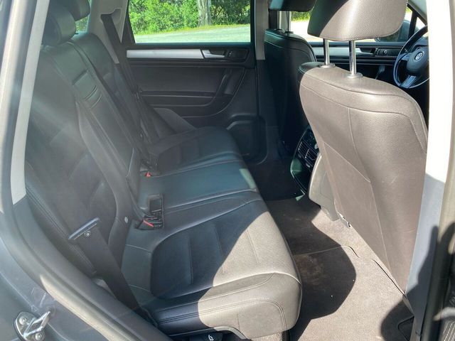 2014 VOLKSWAGEN TOUAREG SPORT WVGEF9BPXED005690