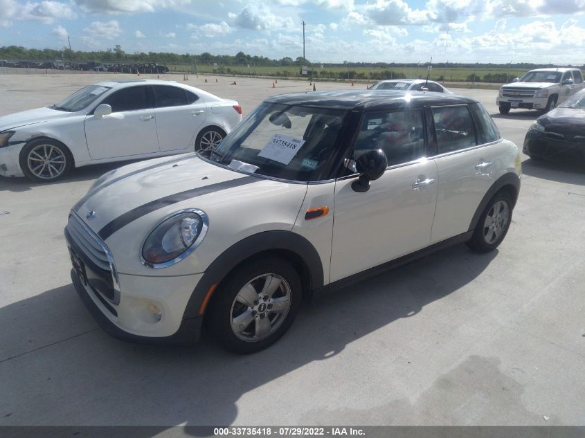 2015 MINI COOPER HARDTOP 4 DOOR WMWXS5C54FT828862