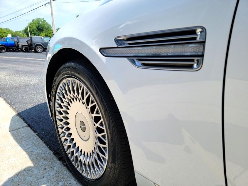 2020 GENESIS G90 PREMIUM KMTF34PA0LU075514