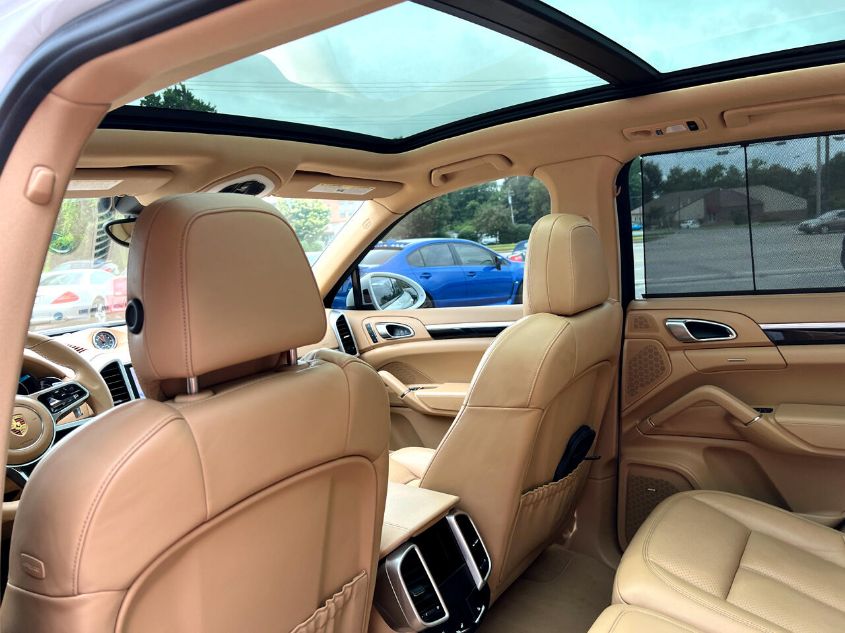 2017 PORSCHE CAYENNE WP1AA2A27HKA83440