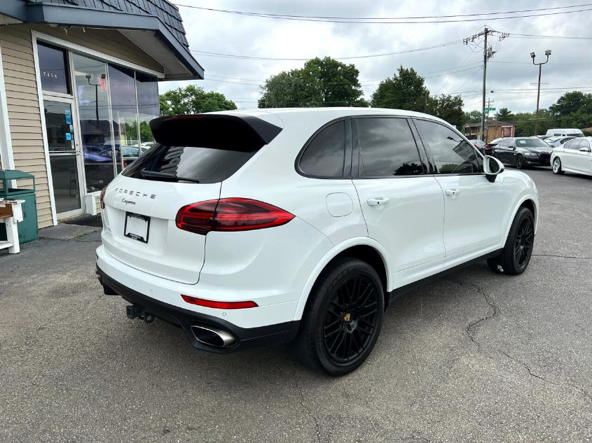 2017 PORSCHE CAYENNE WP1AA2A27HKA83440