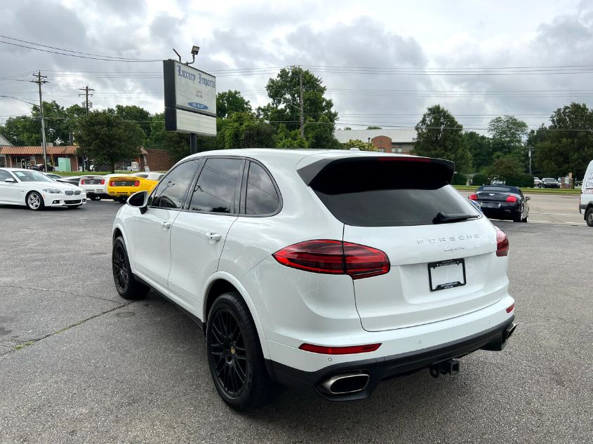 2017 PORSCHE CAYENNE WP1AA2A27HKA83440