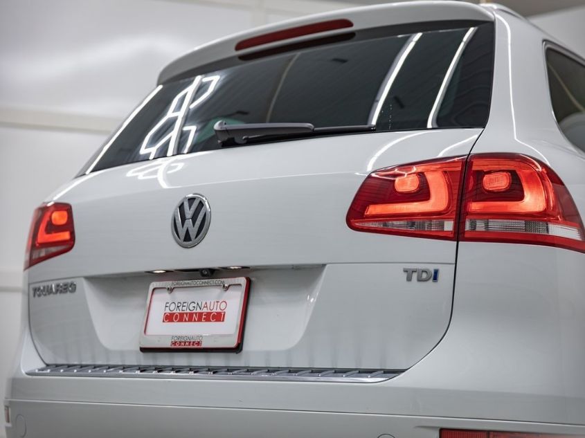 2014 VOLKSWAGEN TOUAREG SPORT W/NAV WVGEP9BP2ED013960
