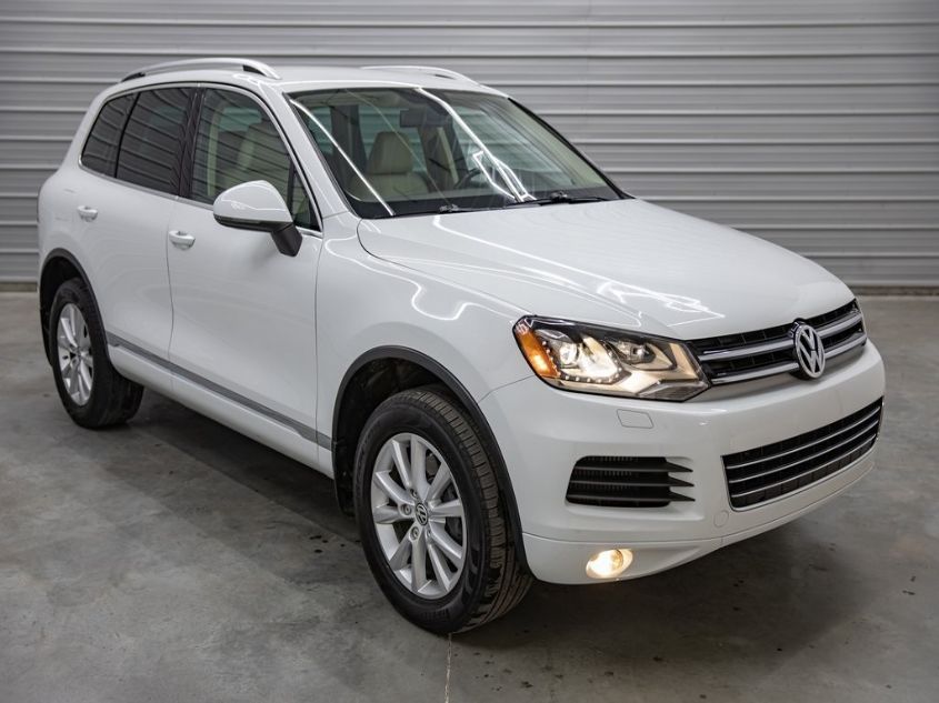 2014 VOLKSWAGEN TOUAREG SPORT W/NAV WVGEP9BP2ED013960