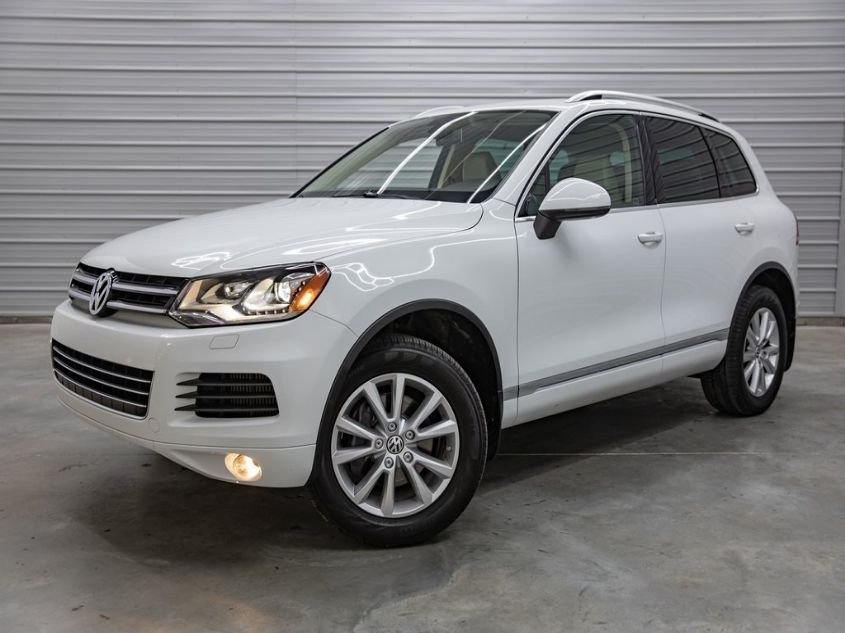 2014 VOLKSWAGEN TOUAREG SPORT W/NAV WVGEP9BP2ED013960
