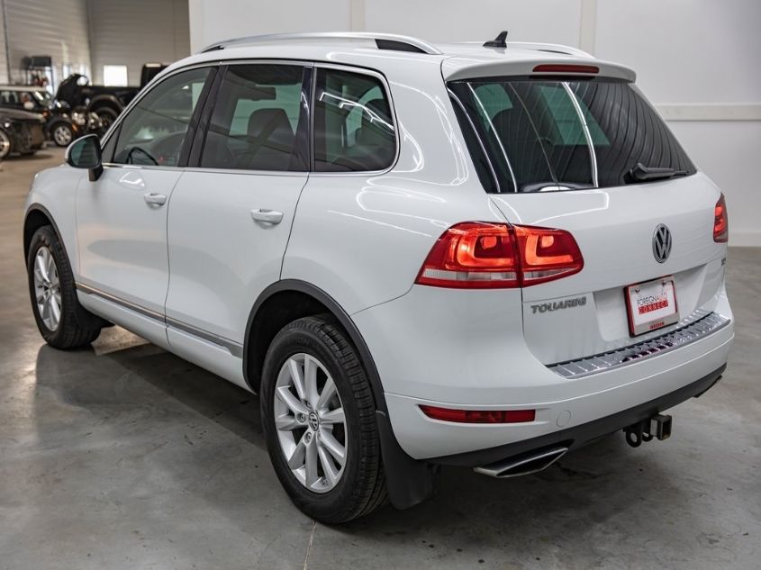 2014 VOLKSWAGEN TOUAREG SPORT W/NAV WVGEP9BP2ED013960