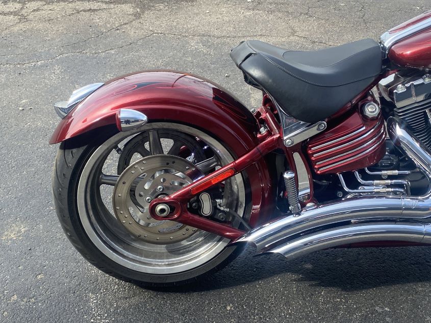 2010 HARLEY-DAVIDSON FXCWC 1HD1JK510AB021143