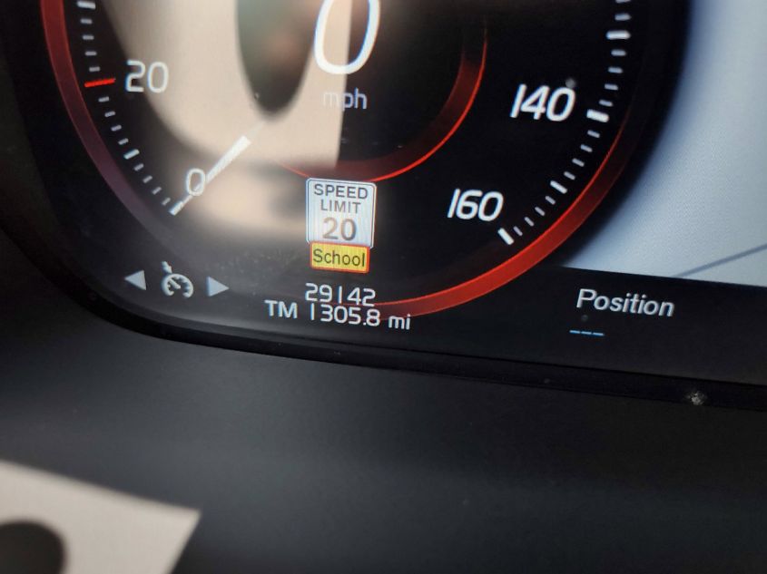 2019 VOLVO S60 T6 R-DESIGN 7JRA22TM1KG011920