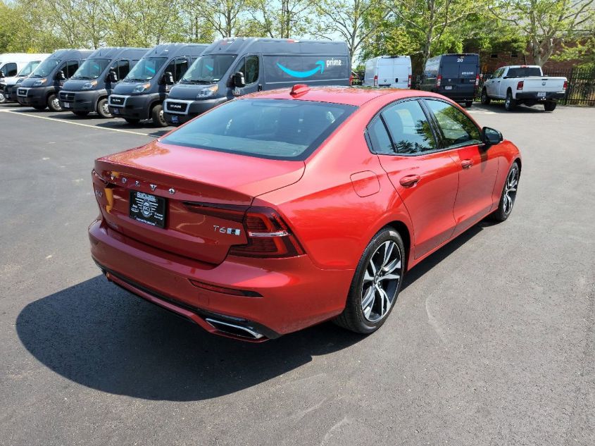 2019 VOLVO S60 T6 R-DESIGN 7JRA22TM1KG011920