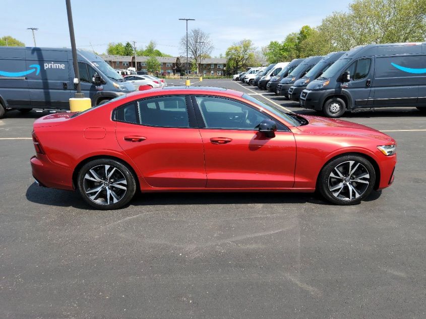 2019 VOLVO S60 T6 R-DESIGN 7JRA22TM1KG011920