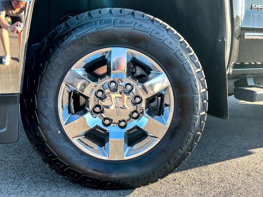 2015 GMC SIERRA 2500HD SLT 1GT22ZE82FZ529587