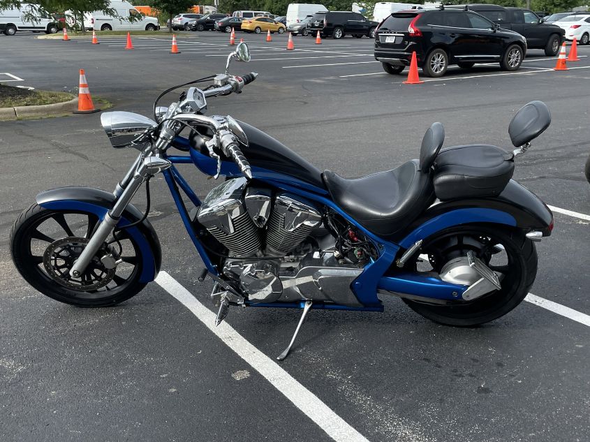 2010 HONDA VT1300 CX JH2SC610XAK002191