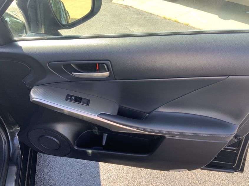 2018 LEXUS IS IS 300 JTHC81D23J5031544