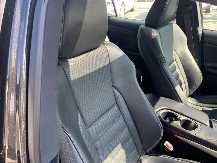 2018 LEXUS IS IS 300 JTHC81D23J5031544