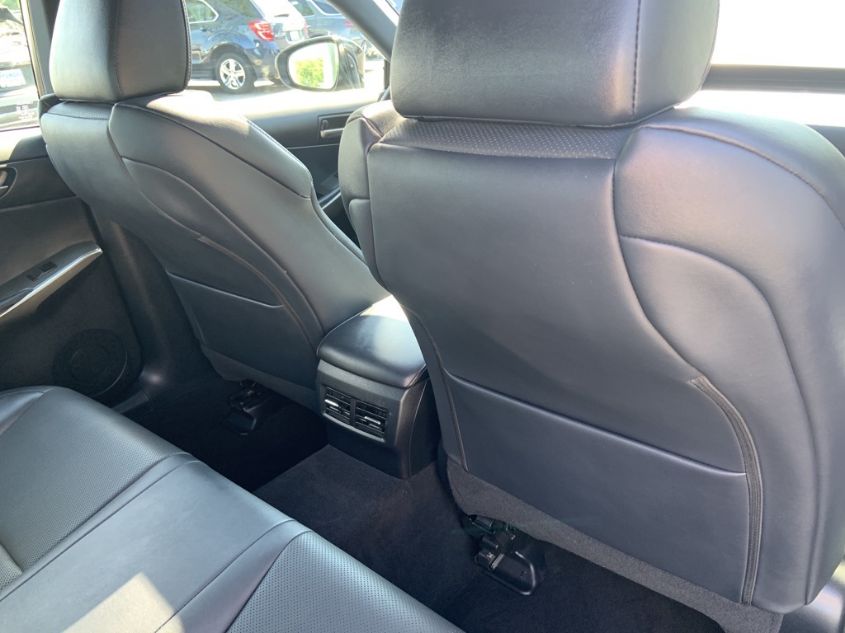 2018 LEXUS IS IS 300 JTHC81D23J5031544