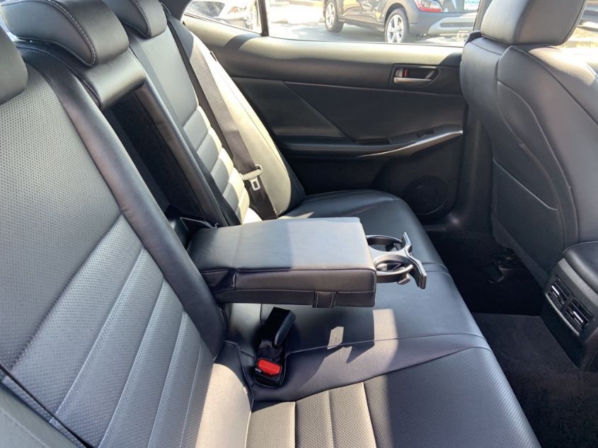 2018 LEXUS IS IS 300 JTHC81D23J5031544