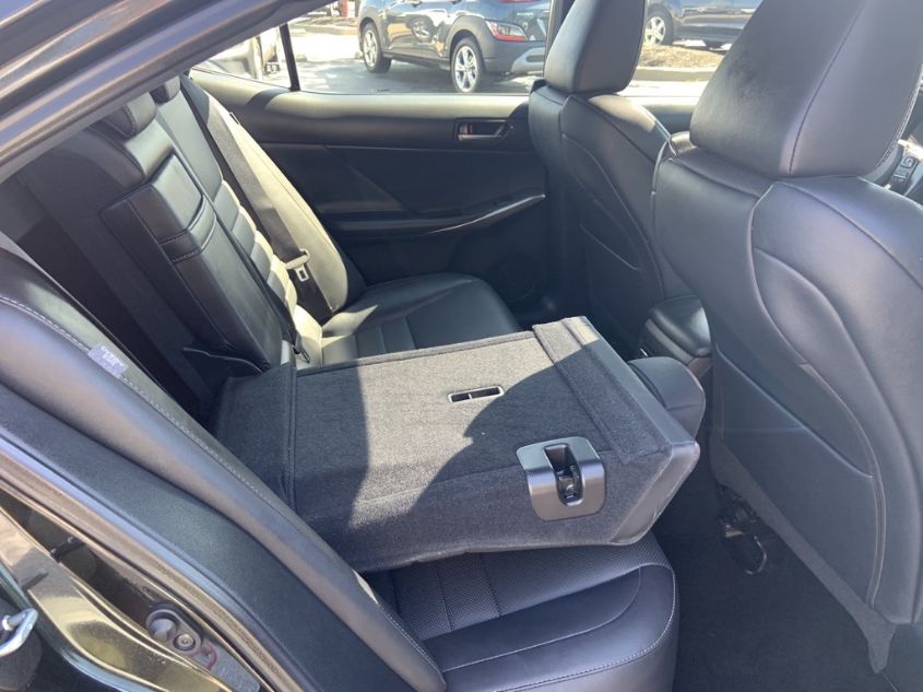 2018 LEXUS IS IS 300 JTHC81D23J5031544