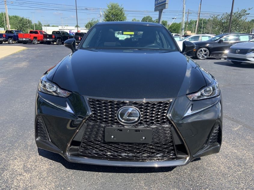 2018 LEXUS IS IS 300 JTHC81D23J5031544