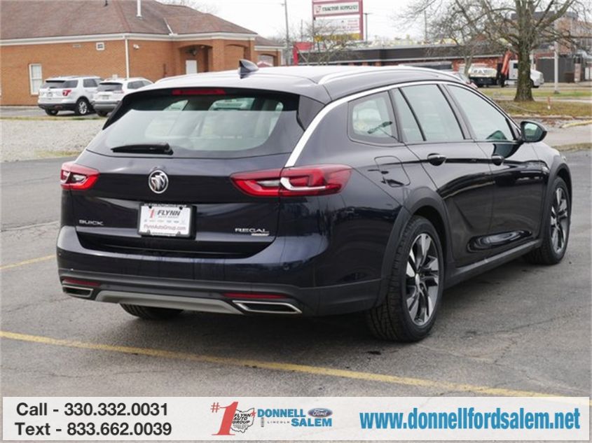 2018 BUICK REGAL TOURX PREFERRED W04GU8SX3J1159046