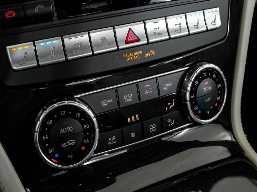 2013 MERCEDES-BENZ SL-CLASS SL 550 WDDJK7DA8DF010472