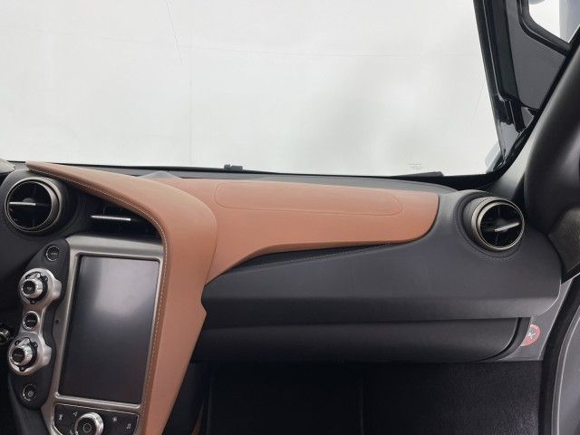 2019 MCLAREN AUTOMOTIVE 720S SBM14DCA8KW003451