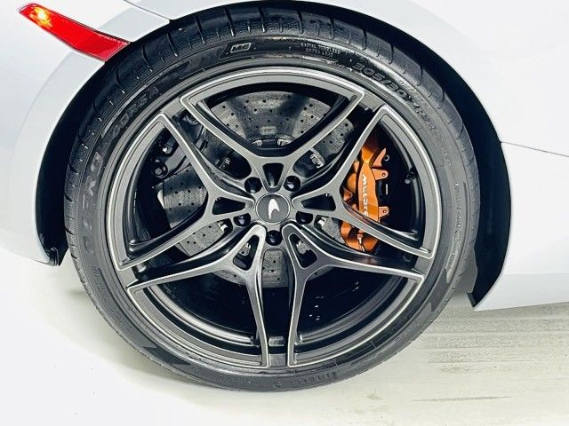 2019 MCLAREN AUTOMOTIVE 720S SBM14DCA8KW003451