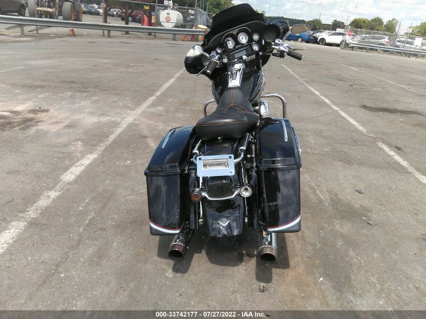 2006 HARLEY-DAVIDSON FLHTCUSE 1HD1PRE196Y954793