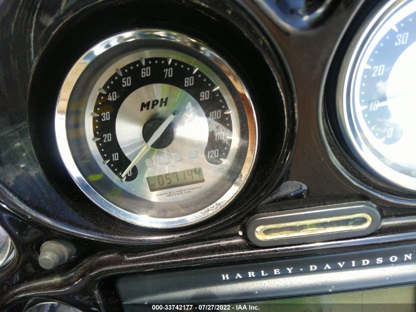 2006 HARLEY-DAVIDSON FLHTCUSE 1HD1PRE196Y954793