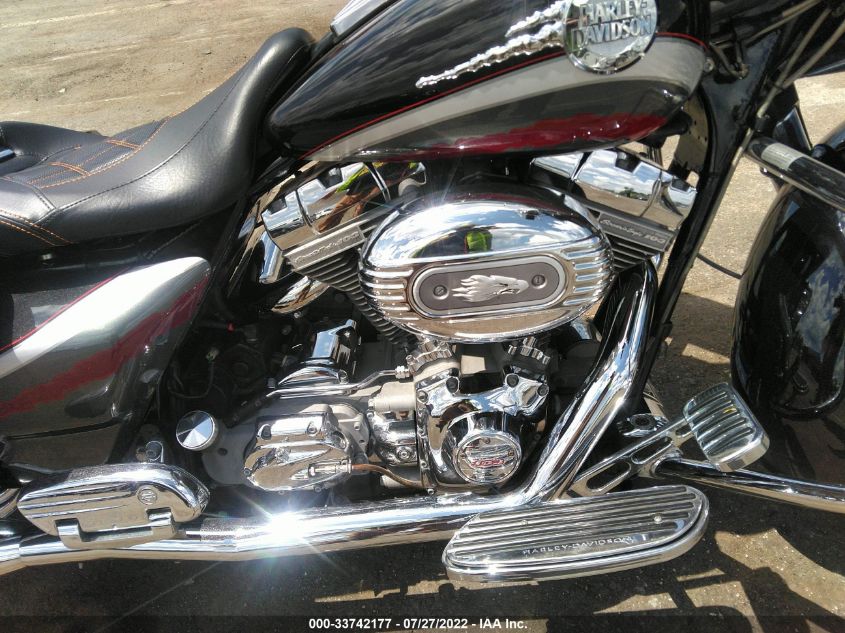 2006 HARLEY-DAVIDSON FLHTCUSE 1HD1PRE196Y954793