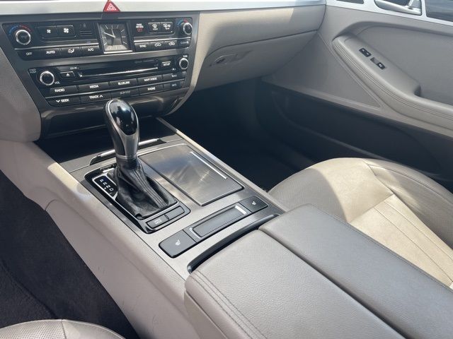 2015 HYUNDAI GENESIS 3.8L KMHGN4JE4FU040872
