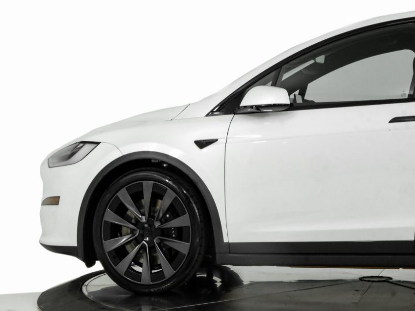 2022 TESLA MODEL X 7SAXCBE61NF337352