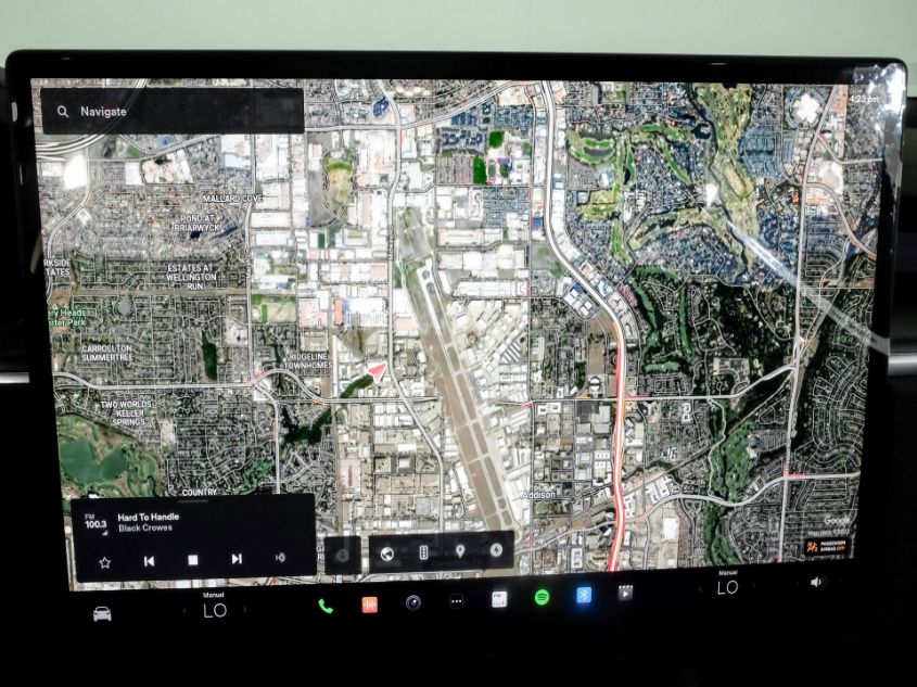 2022 TESLA MODEL X 7SAXCBE61NF337352