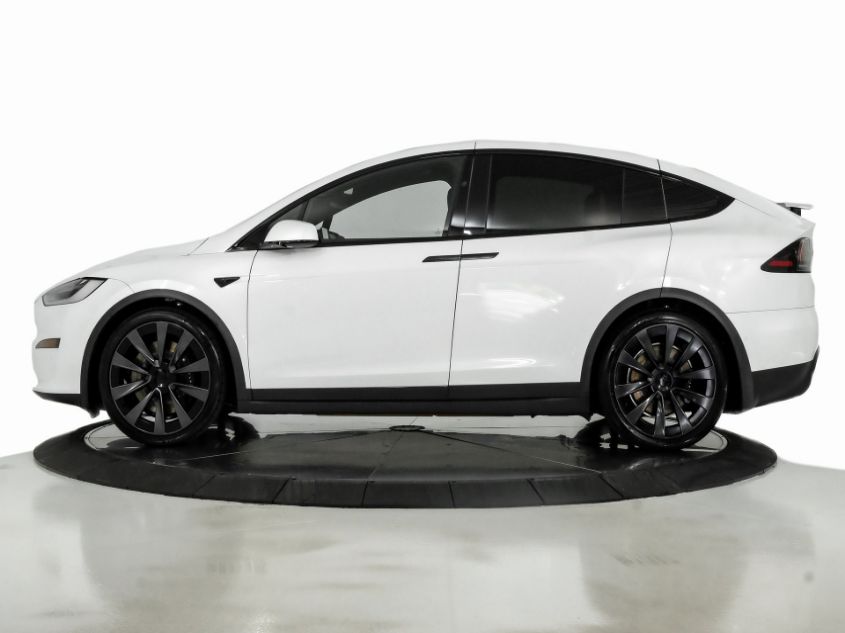 2022 TESLA MODEL X 7SAXCBE61NF337352