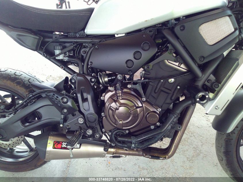2018 YAMAHA XSR700 JYARM21E5JA000374