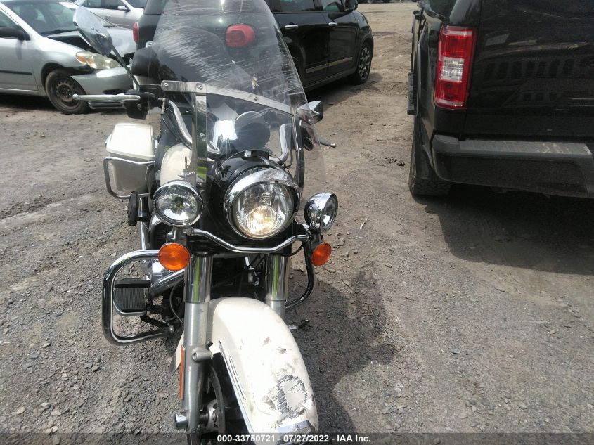 2014 HARLEY-DAVIDSON FLHP POLICE ROAD KING 1HD1FHM1XEB624015