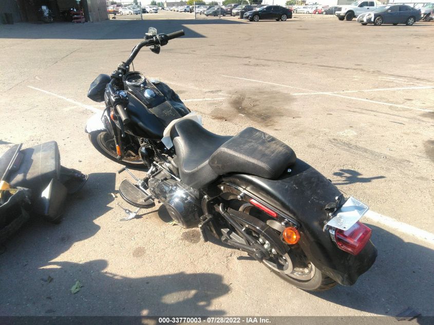 2017 HARLEY-DAVIDSON FLSTFBS 1HD1JT932HC028844