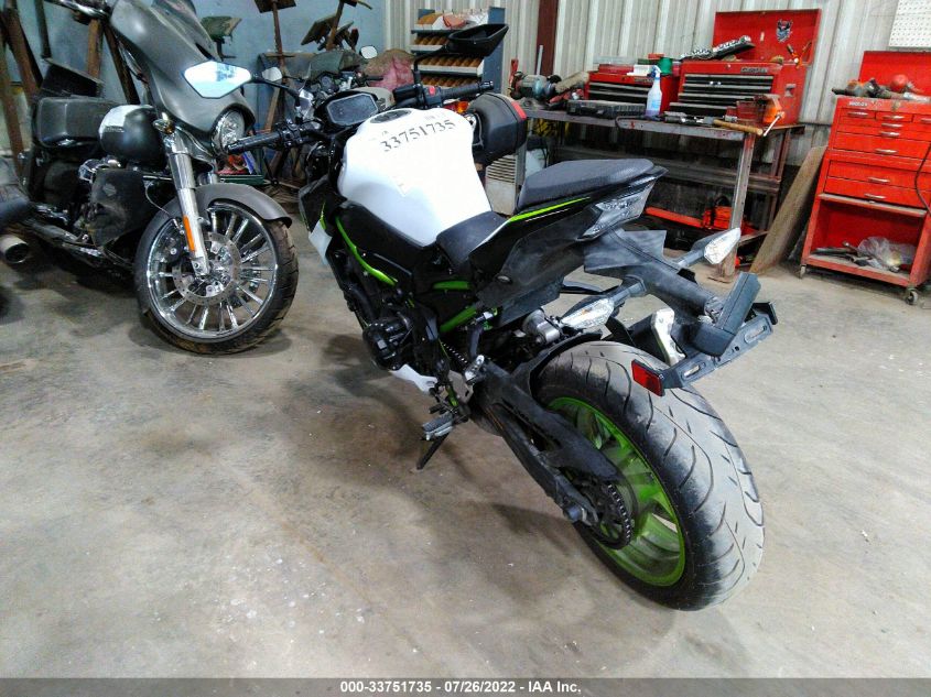 2021 KAWASAKI ZR900 F ML5ZRDF18MDA48751