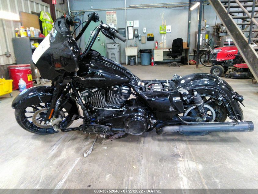 2018 HARLEY-DAVIDSON FLHXS STREET GLIDE SPECIAL 1HD1KRC12JB634549