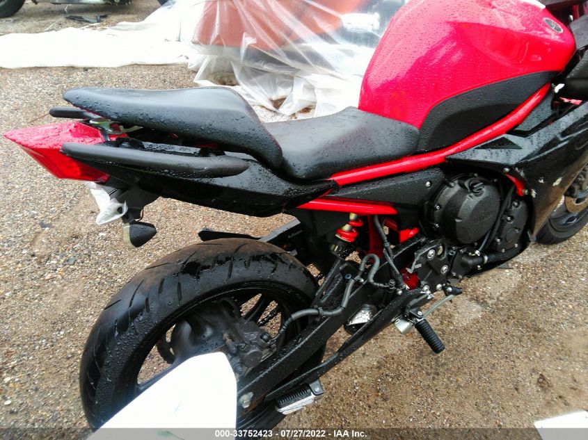 2015 YAMAHA FZ6 R JYARJ18E7FA014079
