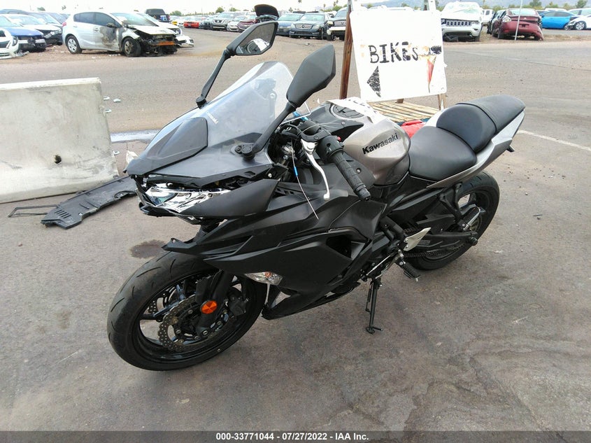 VIN ML5EXEN16MDA29966 2021 KAWASAKI EX650 N