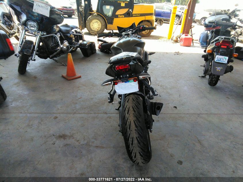 2013 TRIUMPH MOTORCYCLE STREET TRIPLE R SMTL03NE4DT585979