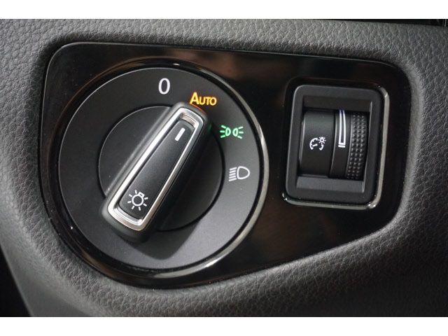 2017 VOLKSWAGEN GOLF R WVWVF7AU6HW169883