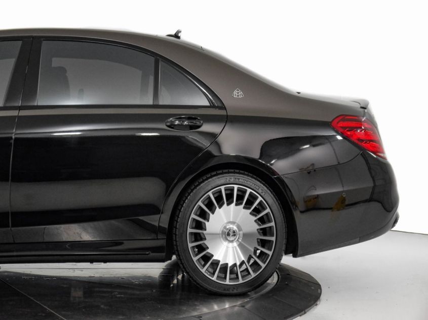 2019 MERCEDES-BENZ S 560 WDDUG8DB8KA461425