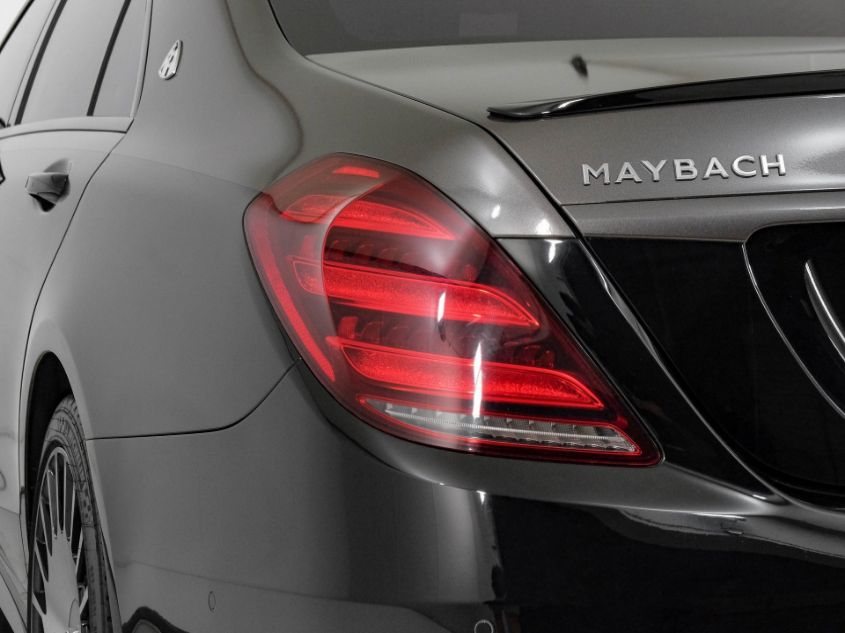 2019 MERCEDES-BENZ S 560 WDDUG8DB8KA461425